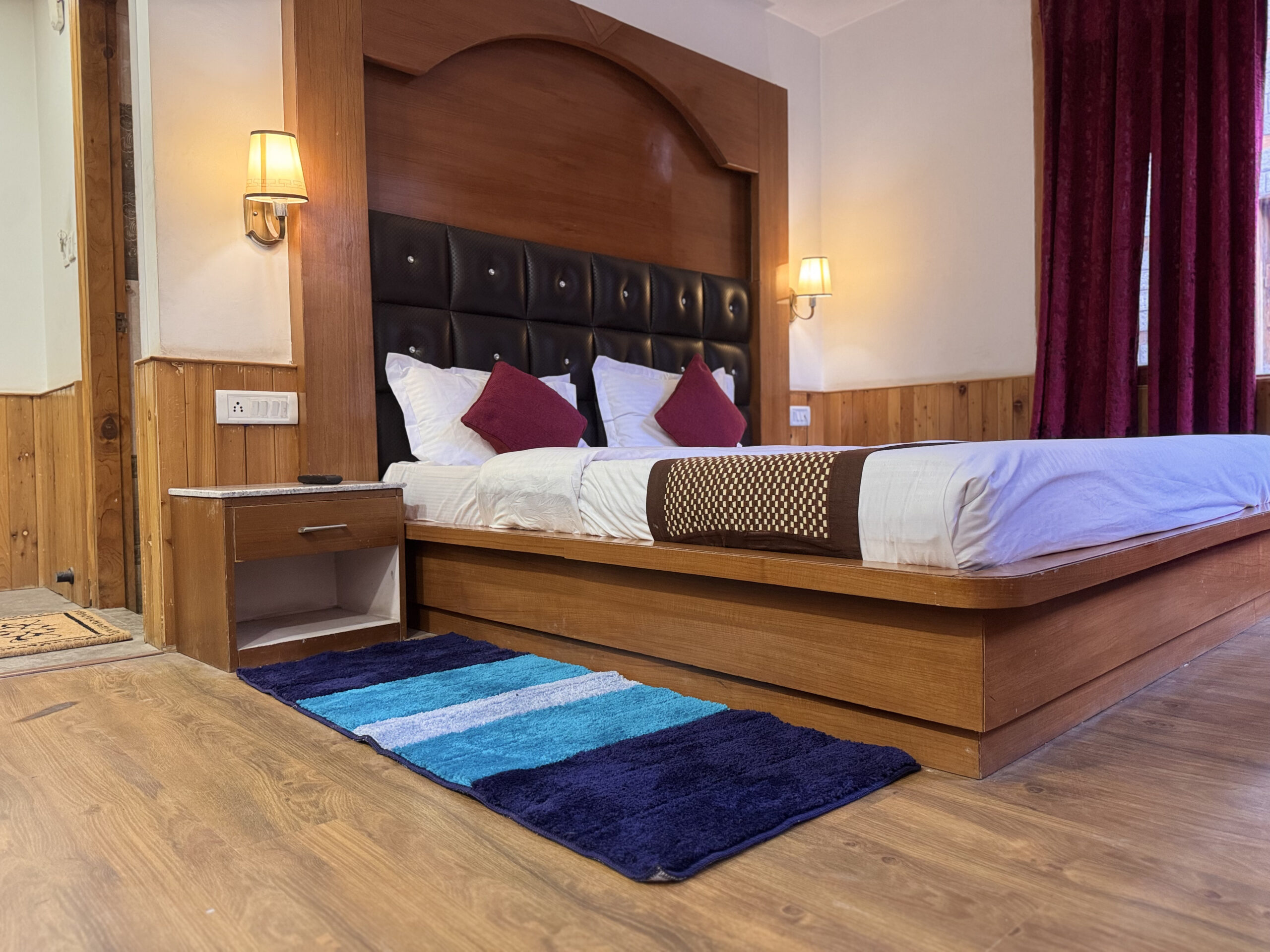 hotel-img